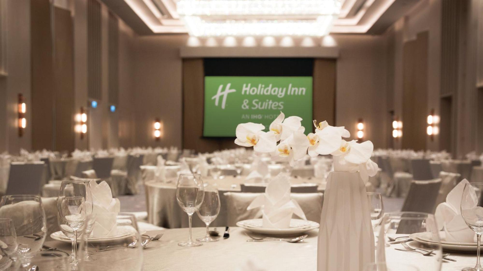 Holiday Inn & Suites Rayong City Centre, An Ihg Hotel Екстериор снимка